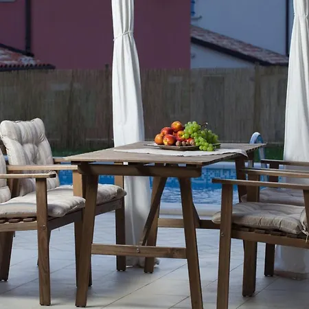 Villas Vilanija Vila Umag