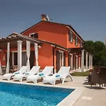 Vilanija Вилла *