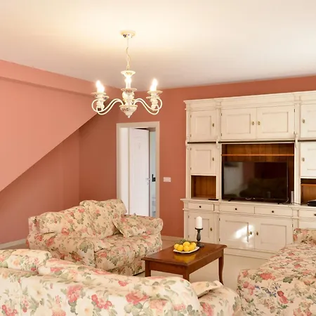 Villa Vilanija *