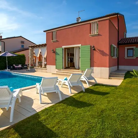 Villa Vilanija *