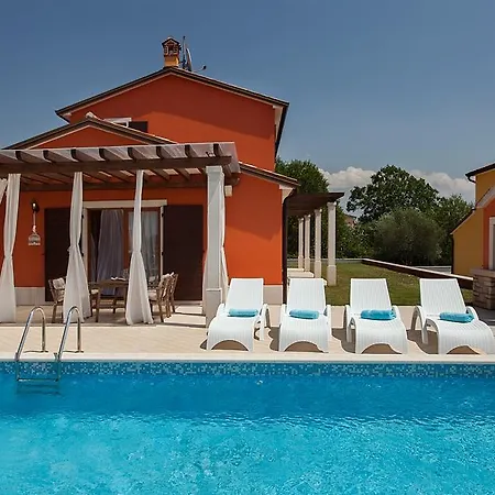 Villas Vilanija